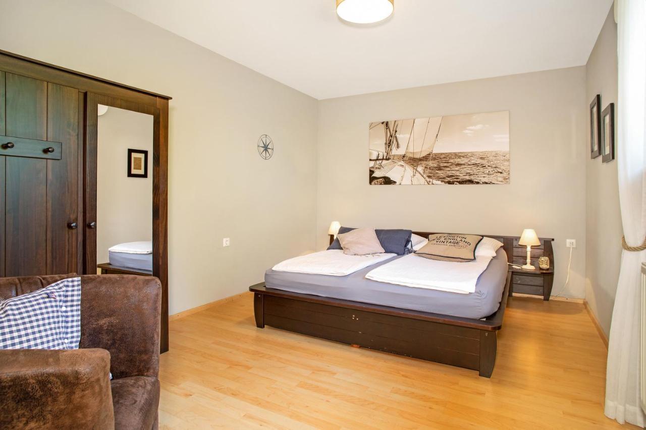 Ferienwohnung Lilian Meckenbeuren Buitenkant foto